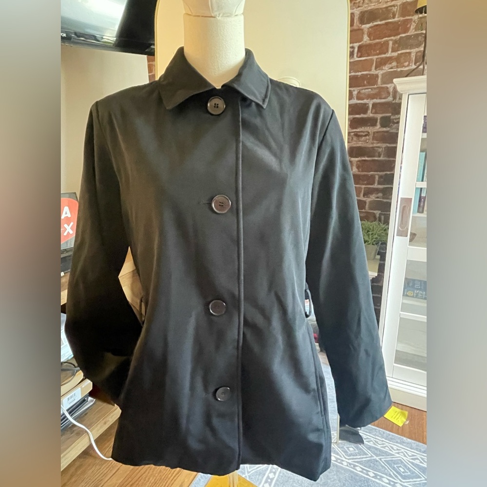 IZZI Fall Black Rain Coat - Sz Medium